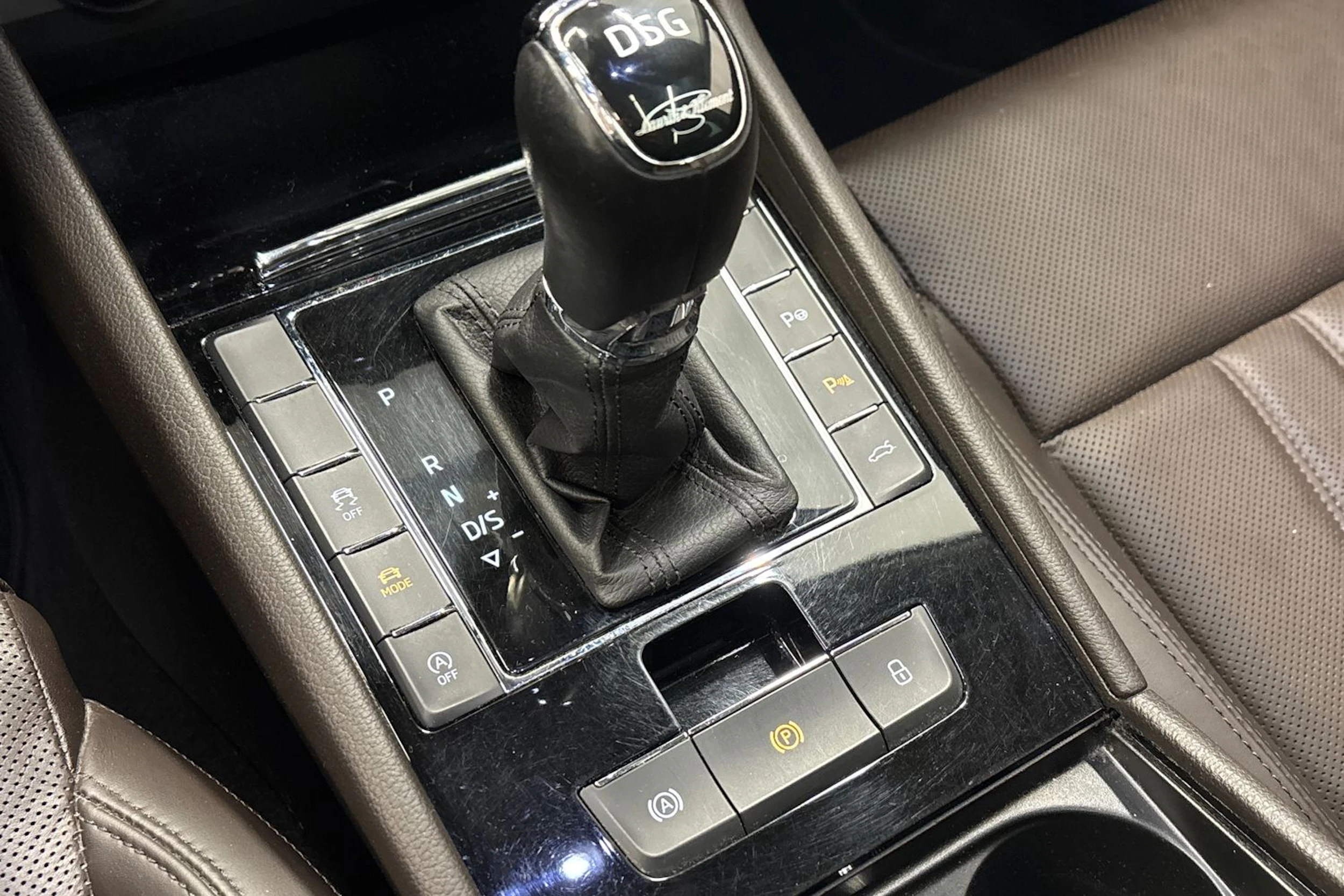 harmaa Skoda Superb 2016 kuva 35.