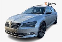 Harmaa Skoda Superb 2016 kuva 1.