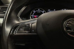 harmaa Skoda Superb 2016 kuva 21.