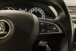 harmaa Skoda Superb 2016 kuva 22.