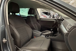 harmaa Skoda Superb 2016 kuva 24.