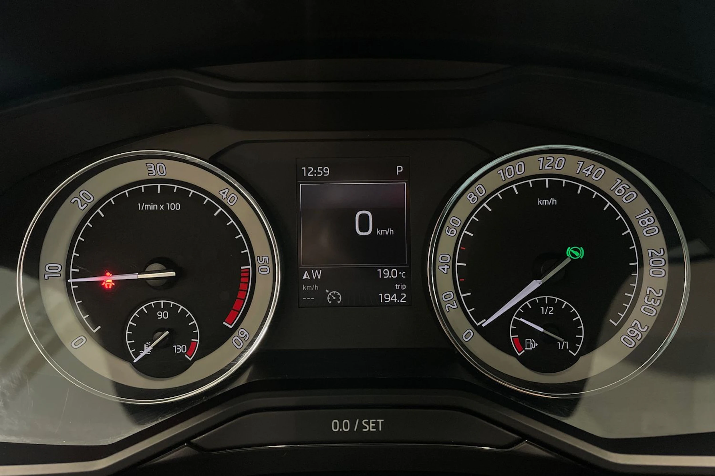 musta Skoda Superb 2016 kuva 20.