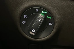 musta Skoda Superb 2016 kuva 24.