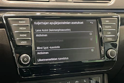 musta Skoda Superb 2016 kuva 30.