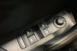 musta Skoda Superb 2016 kuva 37.