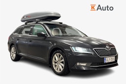 musta Skoda Superb 2016 kuva 1.