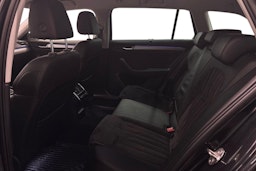 musta Skoda Superb 2016 kuva 10.