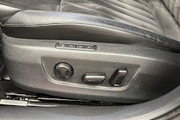 musta Skoda Superb 2016 kuva 22.