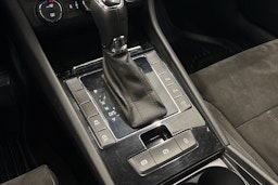 musta Skoda Superb 2016 kuva 33.