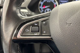 ruskea (beige) Skoda Superb 2016 kuva 17.
