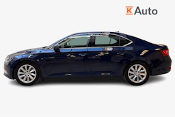 sininen Skoda Superb 2016 kuva 7.