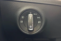 sininen Skoda Superb 2016 kuva 23.