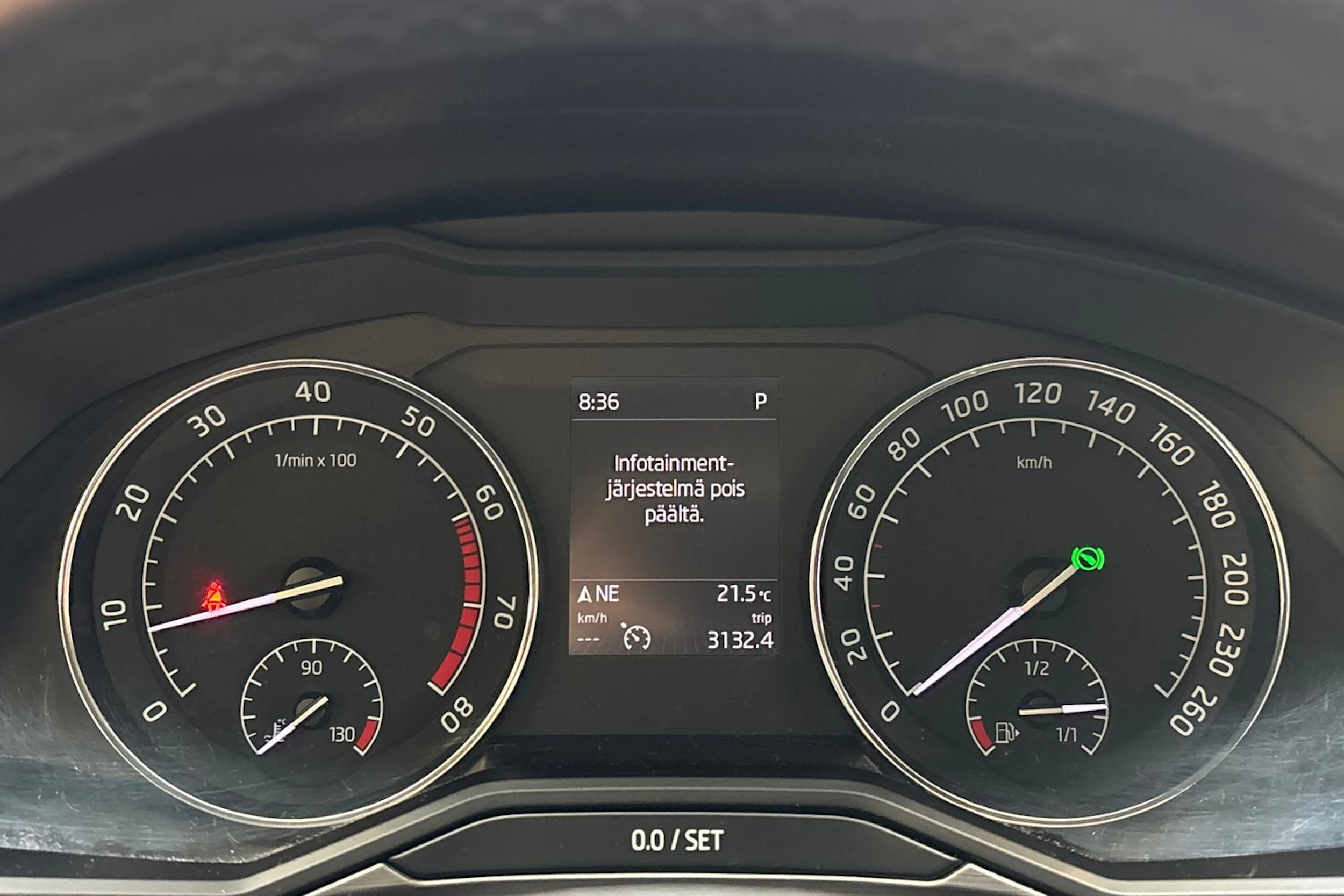 sininen Skoda Superb 2016 kuva 25.