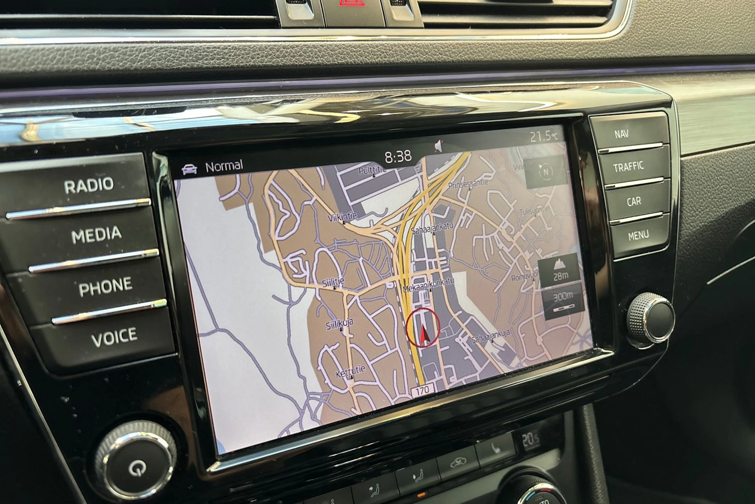 sininen Skoda Superb 2016 kuva 29.