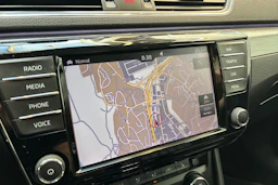sininen Skoda Superb 2016 kuva 29.