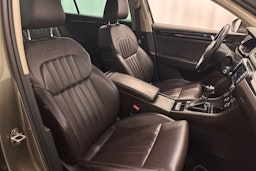 ruskea (beige) Skoda Superb 2016 kuva 16.