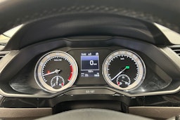 ruskea (beige) Skoda Superb 2016 kuva 19.