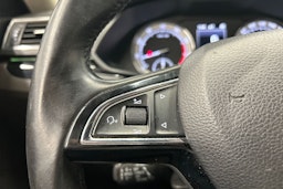 ruskea (beige) Skoda Superb 2016 kuva 20.
