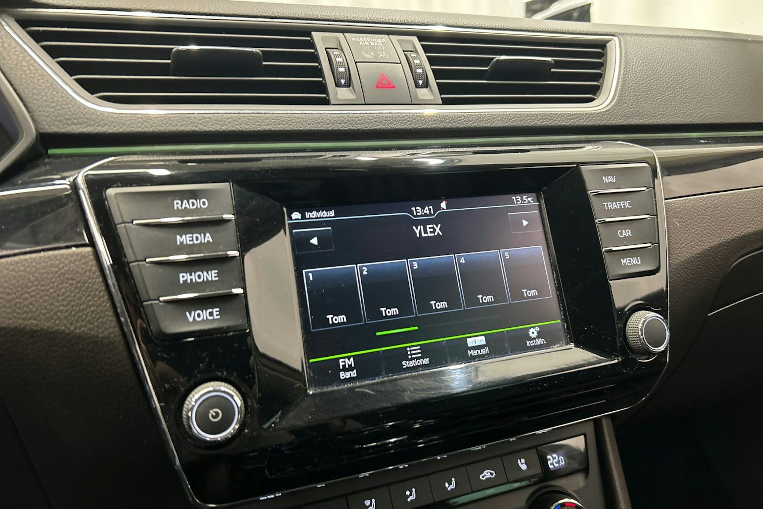 ruskea (beige) Skoda Superb 2016 kuva 23.