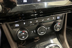 ruskea (beige) Skoda Superb 2016 kuva 27.
