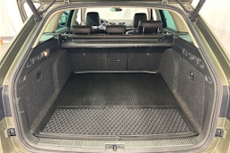 ruskea (beige) Skoda Superb 2016 kuva 30.