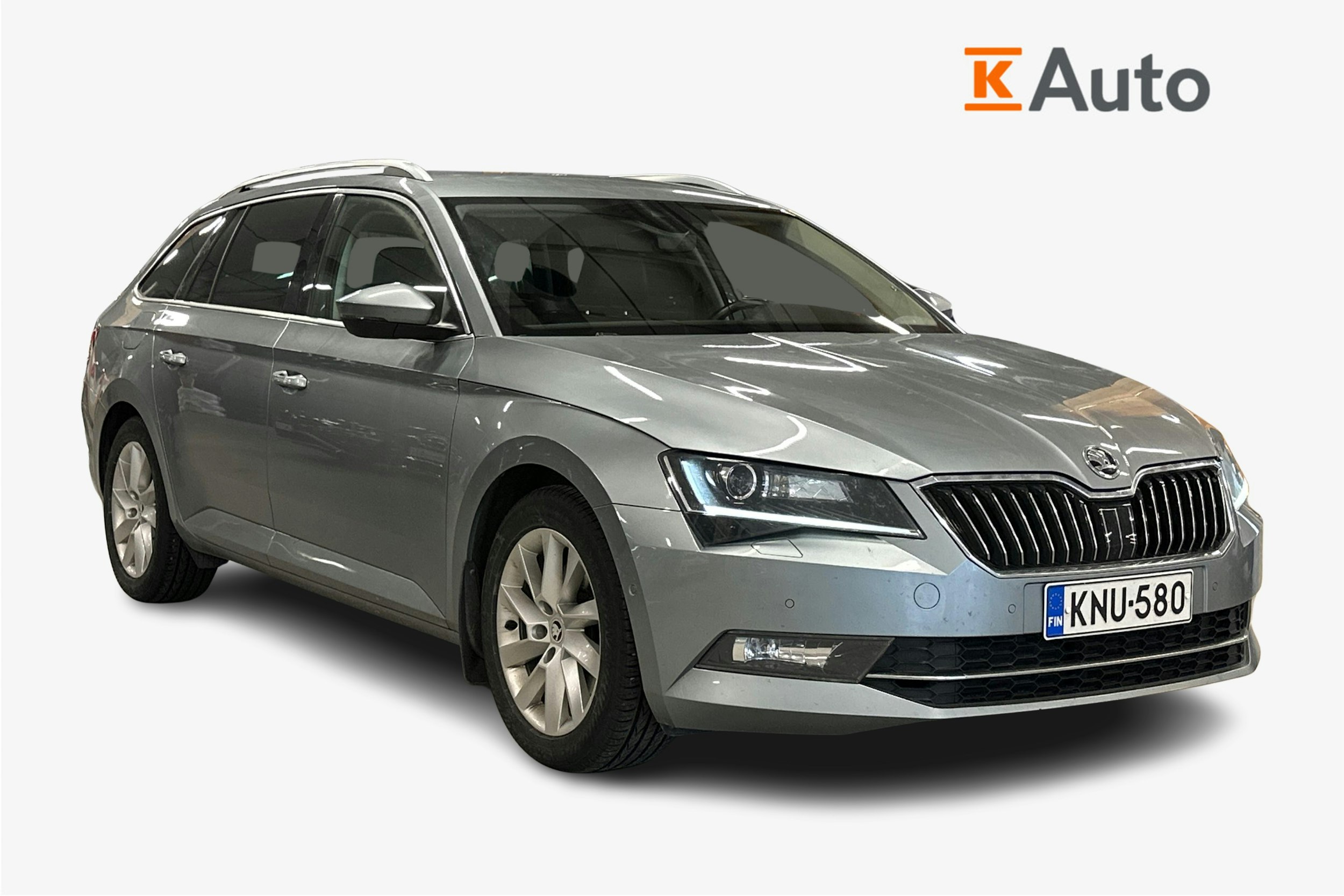 met. harmaa Skoda Superb 2016 kuva 1.