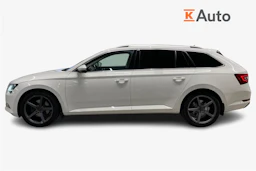 valkoinen Skoda Superb 2016 kuva 5.