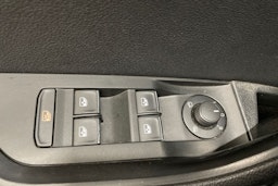 sininen Skoda Superb 2017 kuva 34.