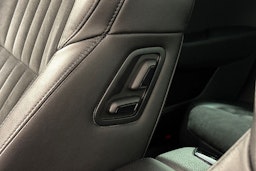 harmaa Skoda Superb 2016 kuva 19.