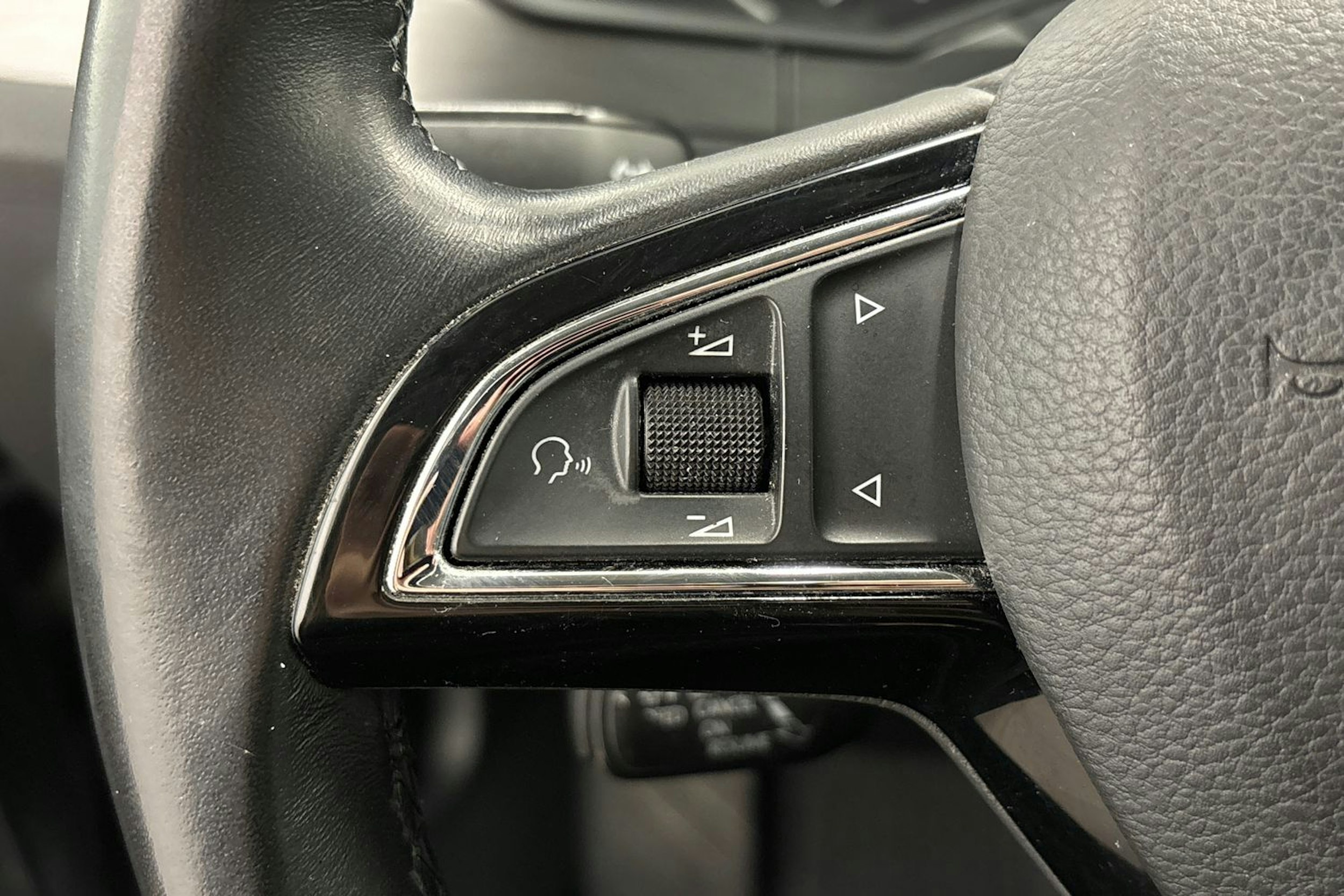 harmaa Skoda Superb 2016 kuva 21.