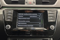 harmaa Skoda Superb 2016 kuva 26.