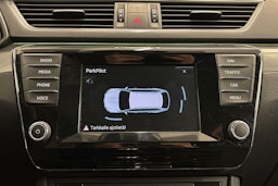 harmaa Skoda Superb 2016 kuva 30.