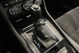 harmaa Skoda Superb 2016 kuva 31.
