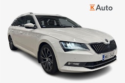 valkoinen Skoda Superb 2016 kuva 1.