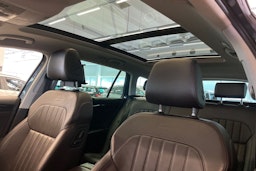 harmaa Skoda Superb 2016 kuva 22.