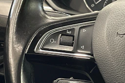 valkoinen Skoda Superb 2017 kuva 14.