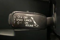 harmaa Skoda Superb 2017 kuva 29.