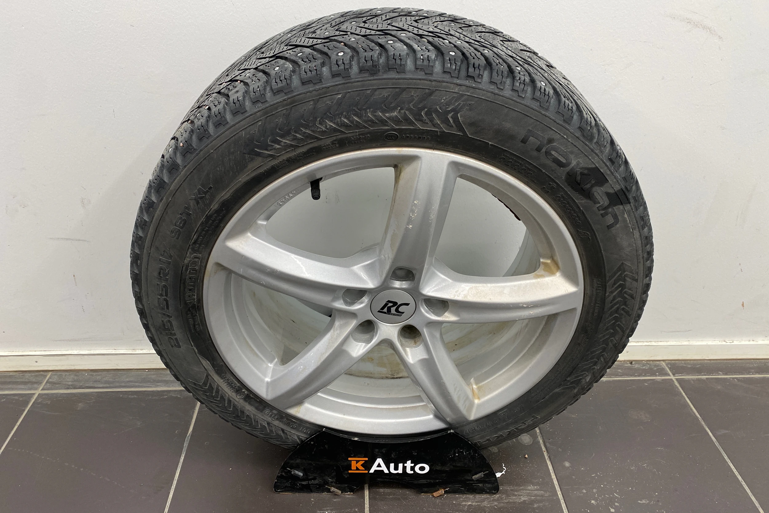 harmaa Skoda Superb 2017 kuva 35.