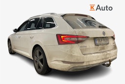 valkoinen Skoda Superb 2016 kuva 2.