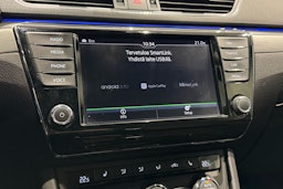 musta Skoda Superb 2016 kuva 24.