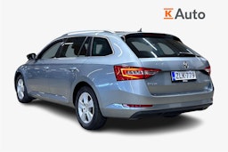 harmaa Skoda Superb 2016 kuva 2.