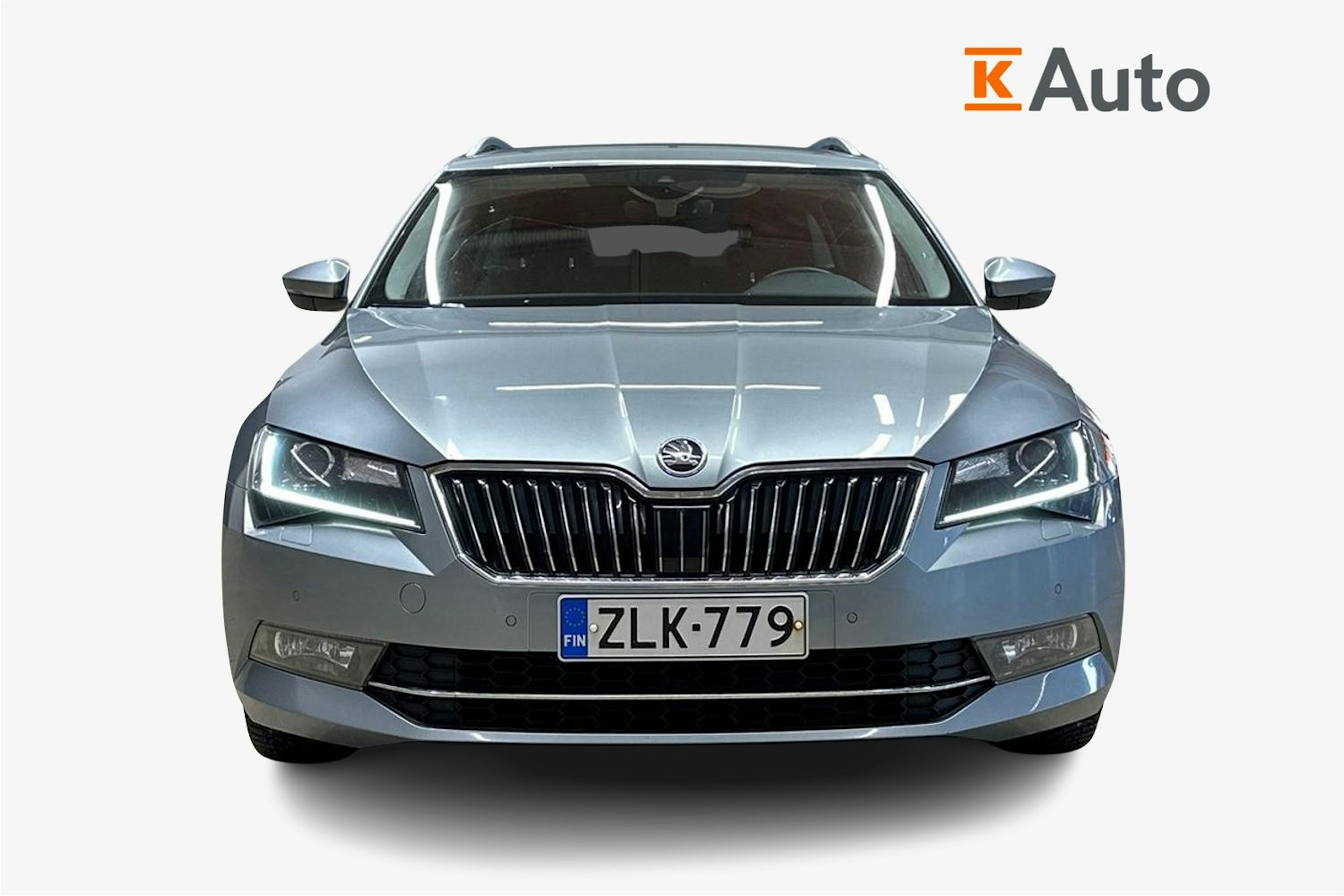 harmaa Skoda Superb 2016 kuva 5.