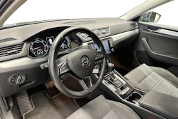 harmaa Skoda Superb 2016 kuva 7.