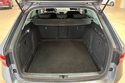 harmaa Skoda Superb 2016 kuva 30.