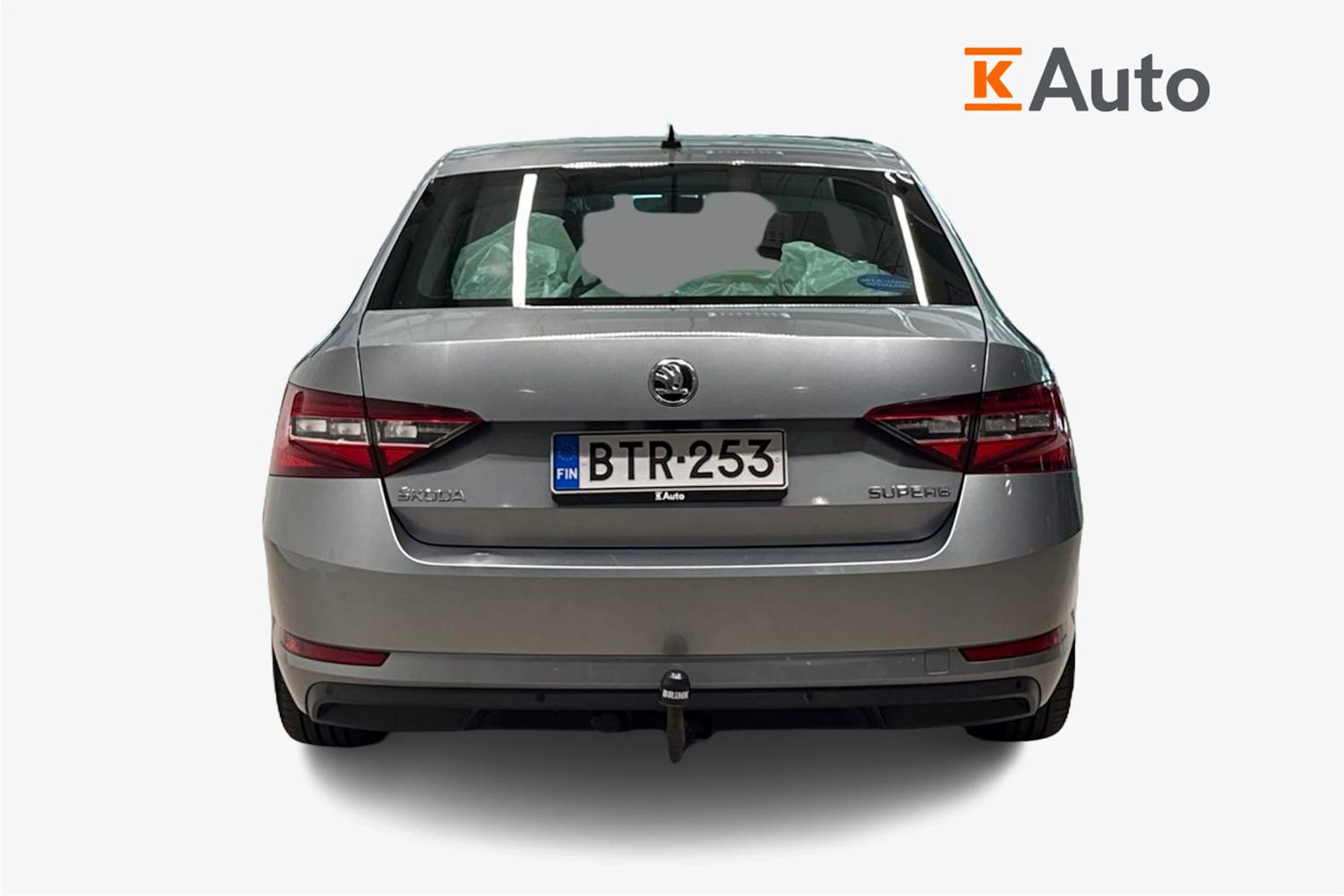 harmaa Skoda Superb 2017 kuva 3.