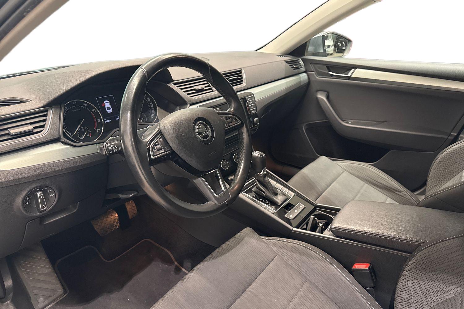 Skoda Superb 2017, kuva 6/22