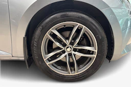 harmaa Skoda Superb 2017 kuva 9.
