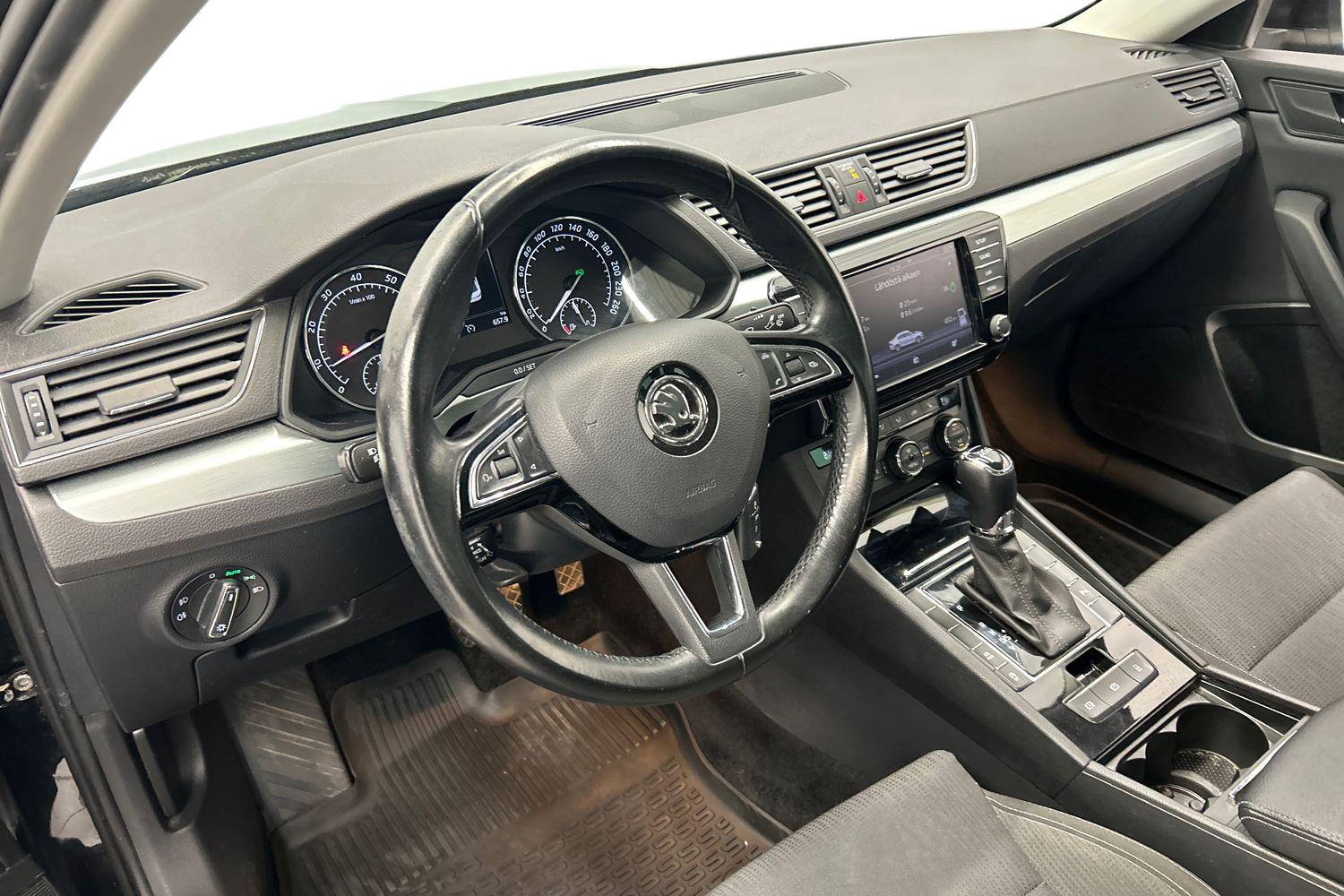 Skoda Superb 2017, kuva 6/23