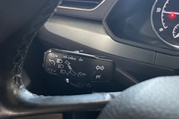 Harmaa Skoda Superb 2017 kuva 27.