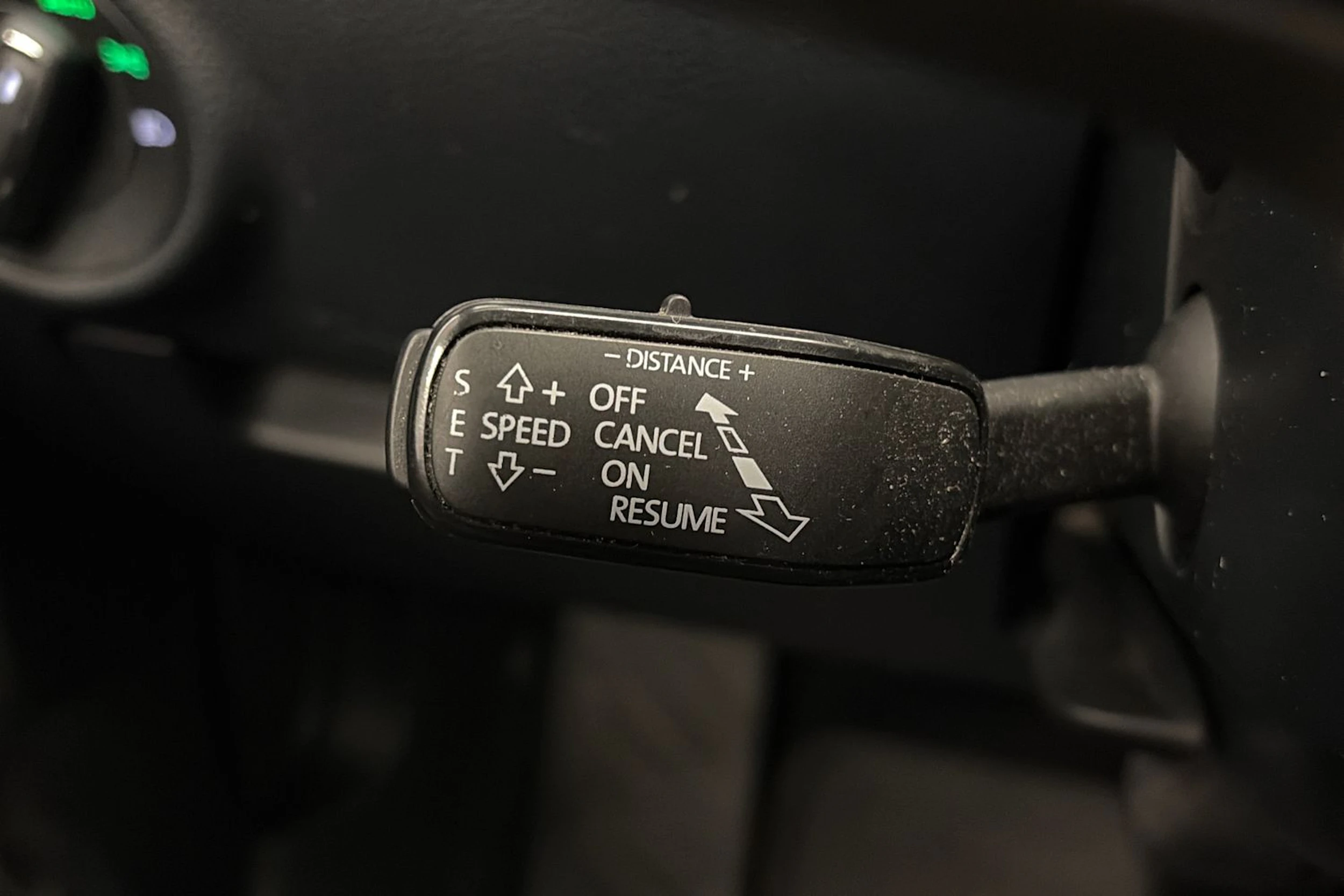 valkoinen Skoda Superb 2017 kuva 22.